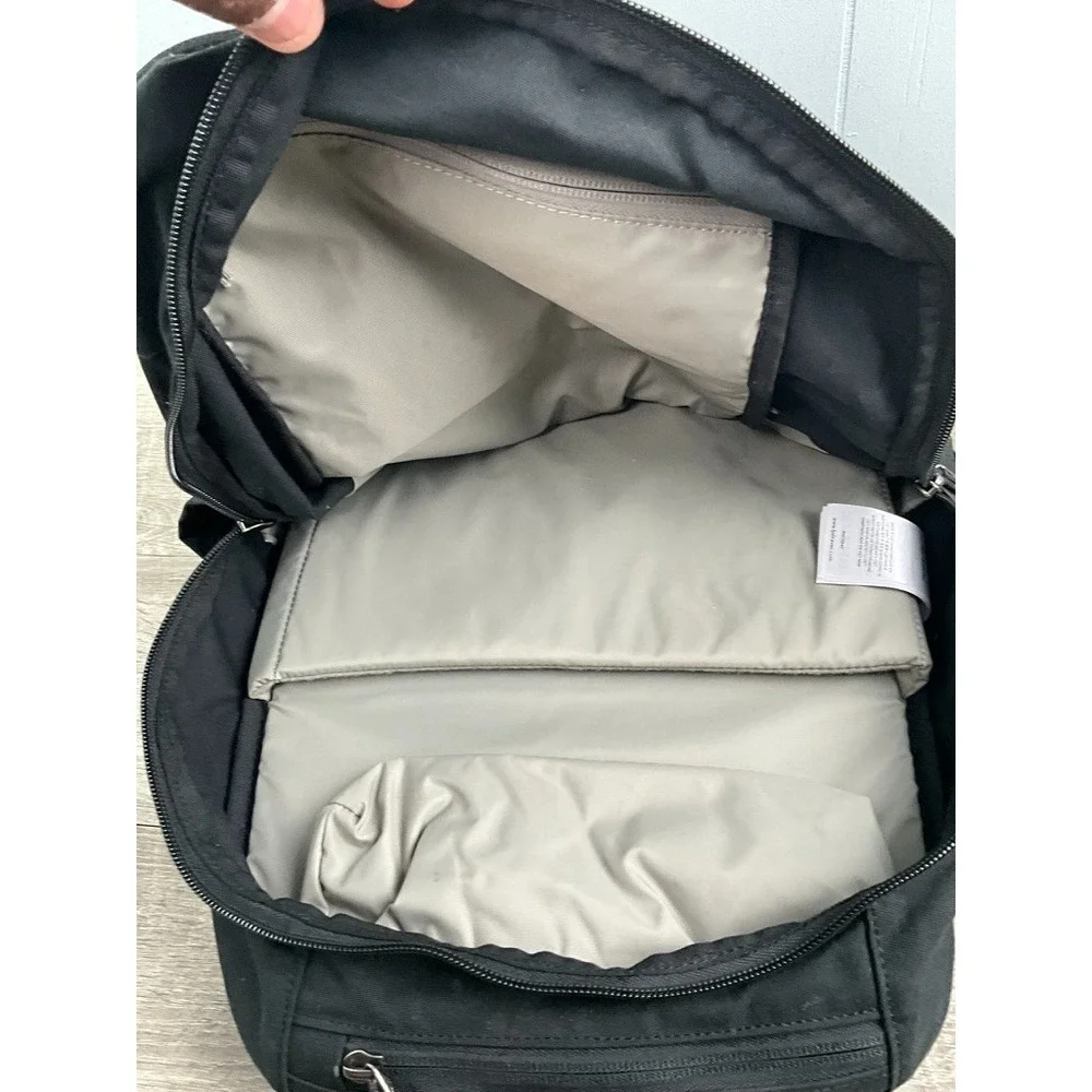 Fjallraven Raven 20L Backpack Unisex OS Black G-1000 Laptop Sleeve Padded Straps